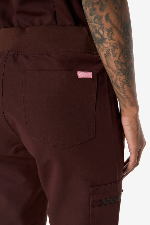 Joggers de corte clásico color chocolate | Colección de café