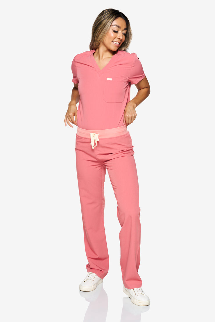 Pantalón médico de corte recto color malva | Colección de choque