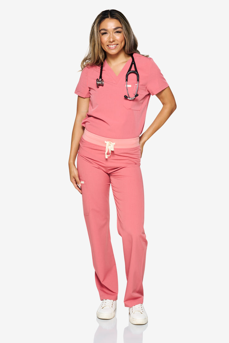 Pantalón médico de corte recto color malva | Colección de choque